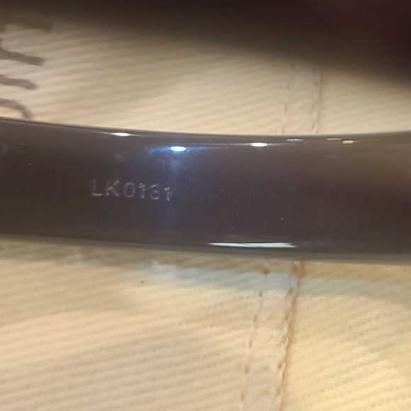 100% Authentic Louis Vuitton Resin Swarovski Medium Inclusion Bracelet PM - Picture 6 of 7